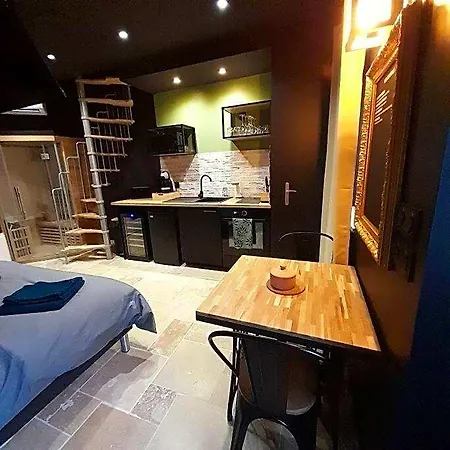 Hotel Instant A Deux